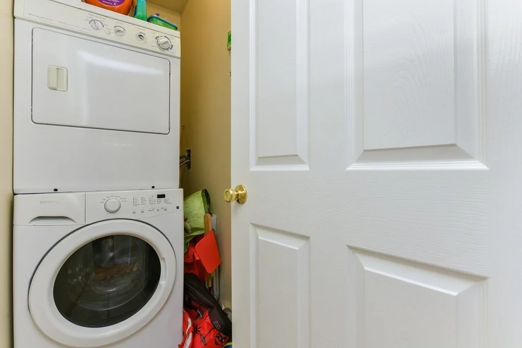 733 E 3rd St, South Boston