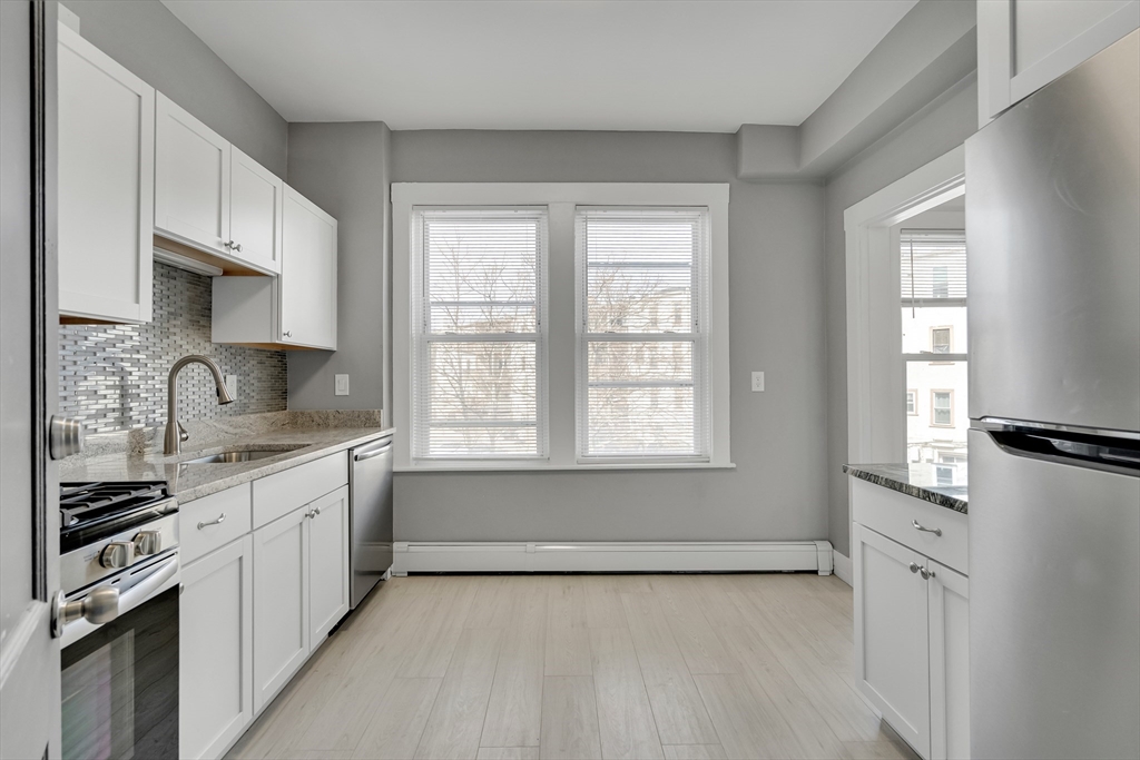 142 Sutherland Rd, Brighton