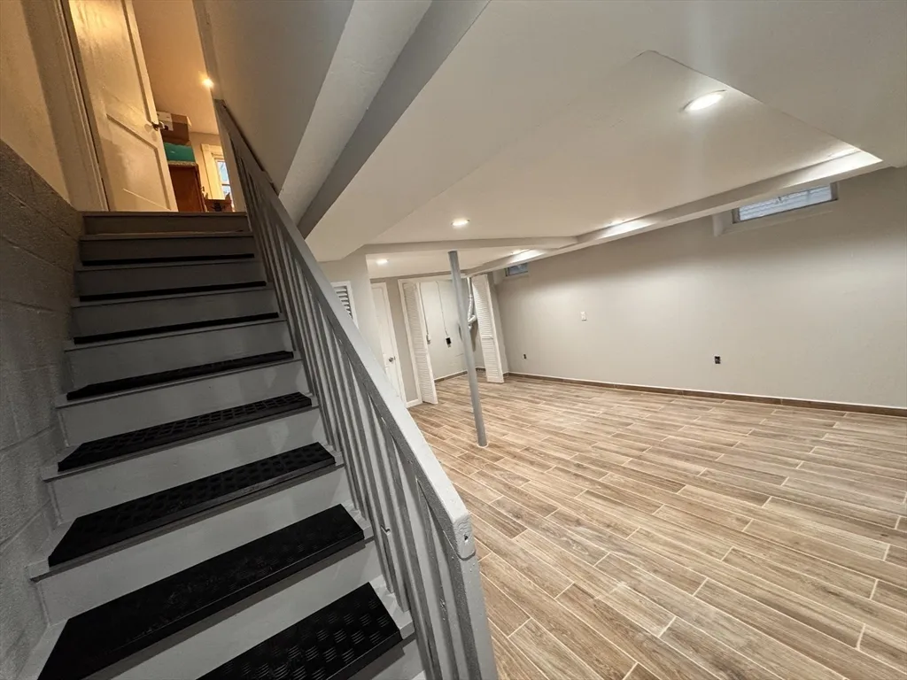 84 Reed St, West Side