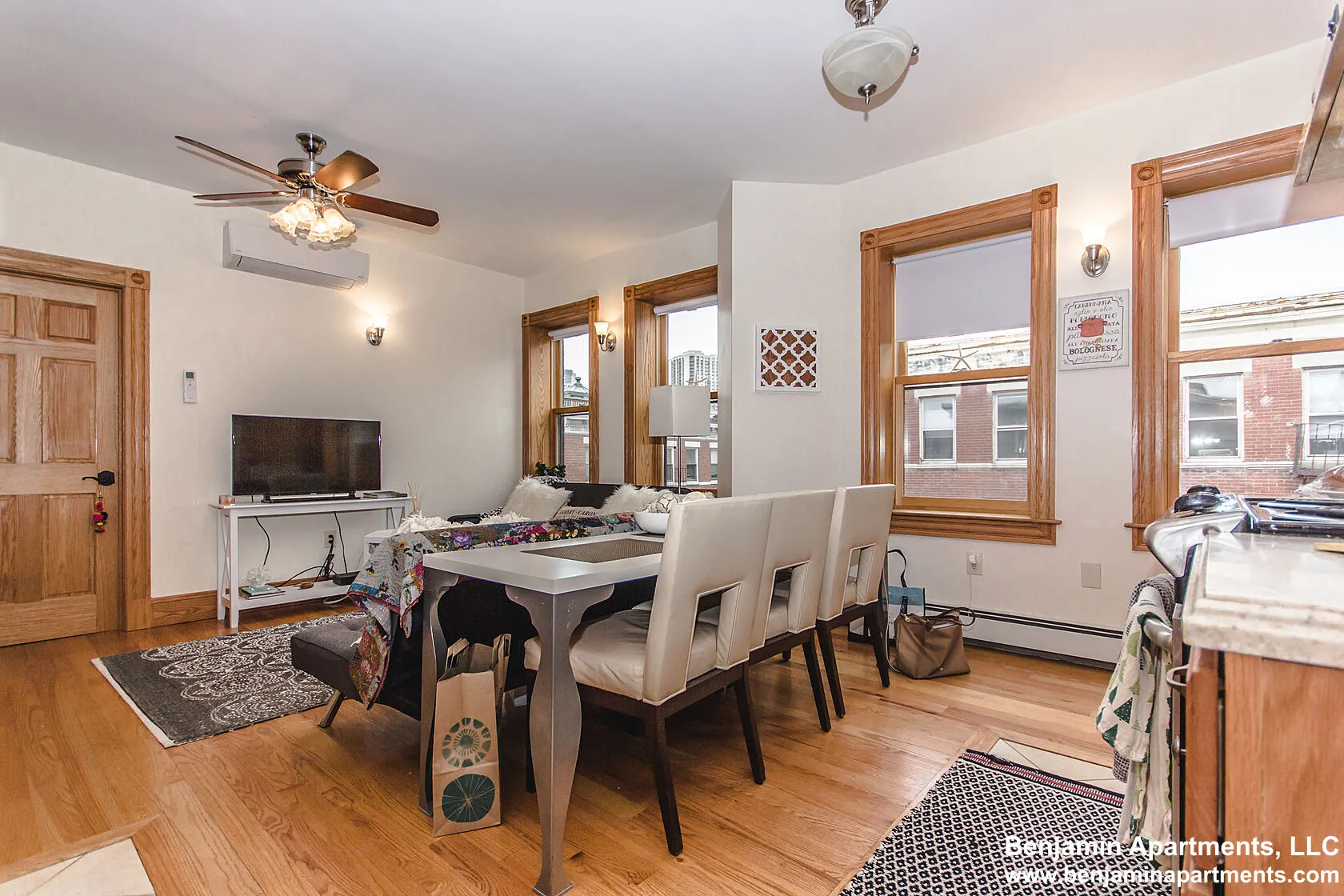 60 Phillips St, Beacon Hill