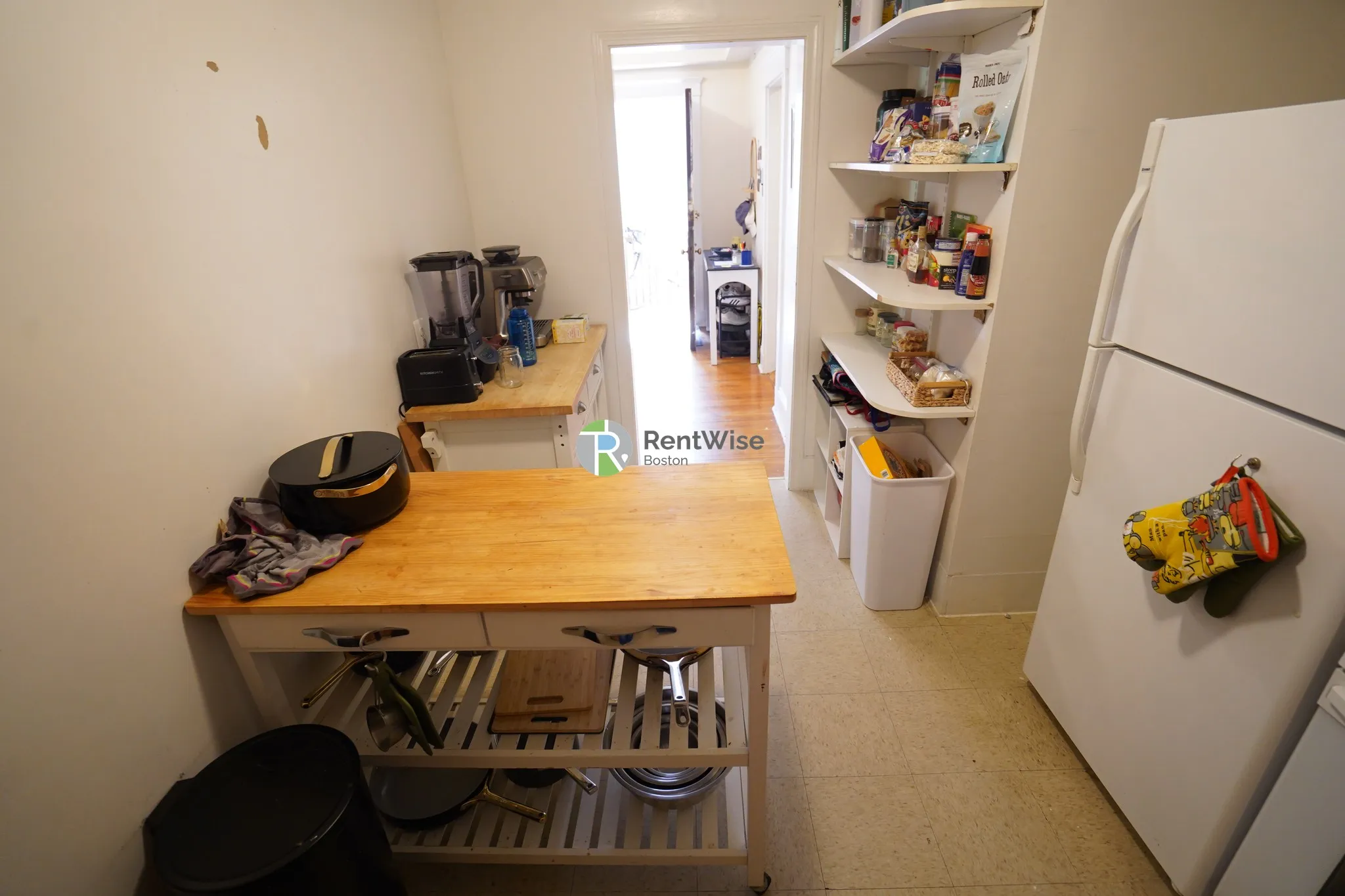 128 Fuller St, North Brookline