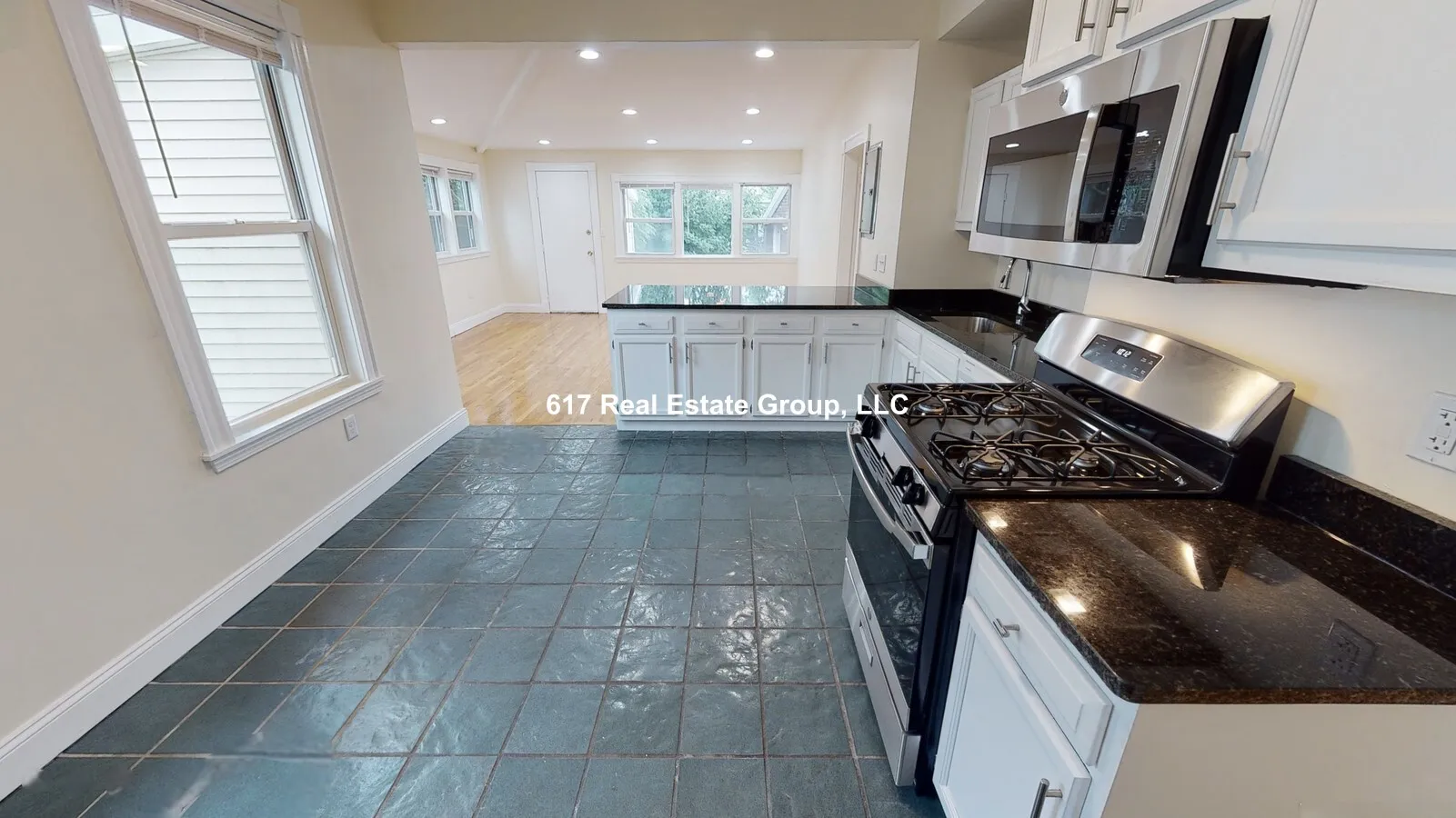 2572 Massachusetts Ave, North Cambridge