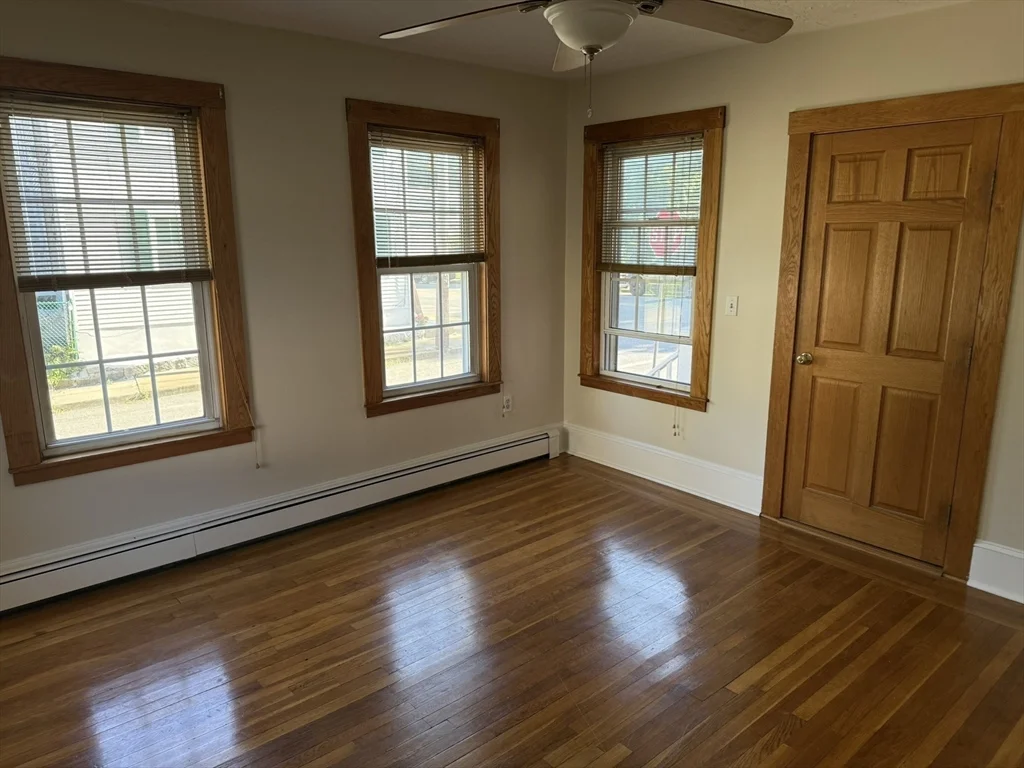 2 Fremont St, Downtown