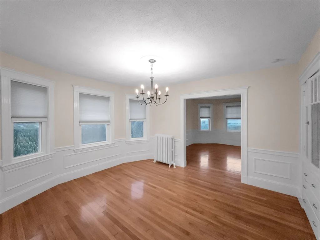 21 Bradwood St, Roslindale