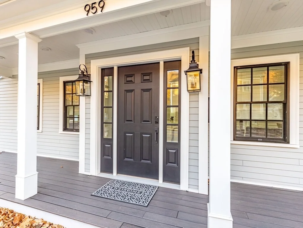 959 Chestnut St, Newton