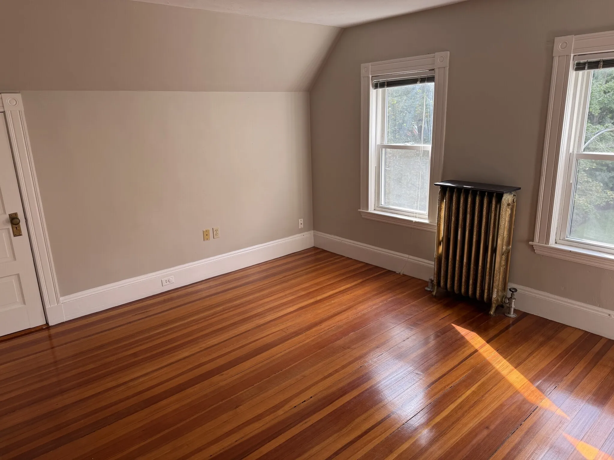 262 Lake Ave, Newton Highlands