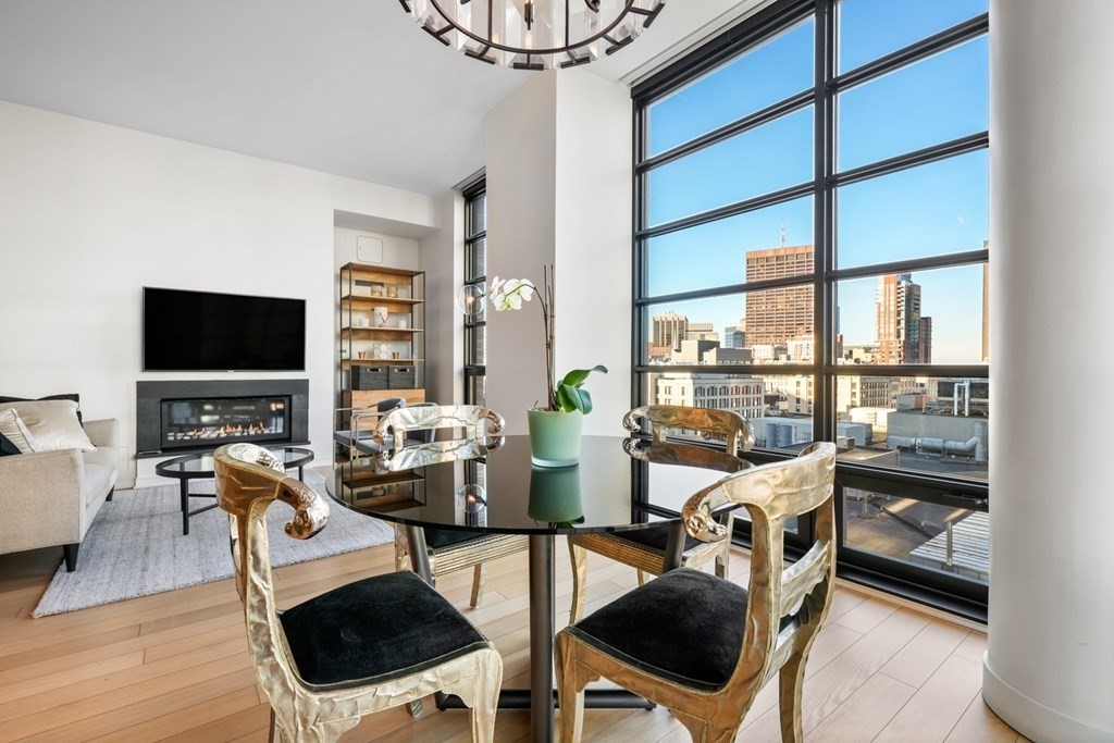 580 Washington St, Theatre District