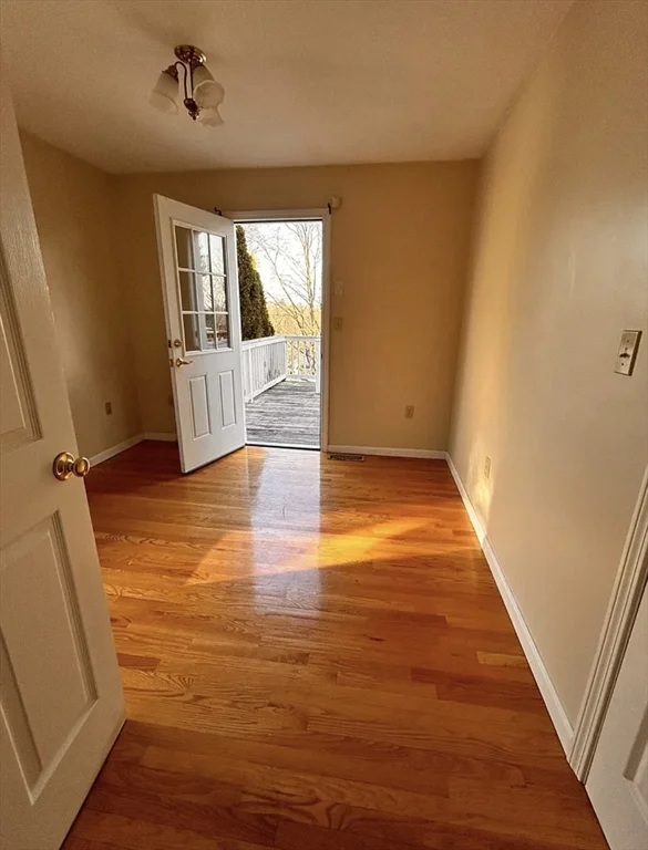 8 Gates Rd, Worcester