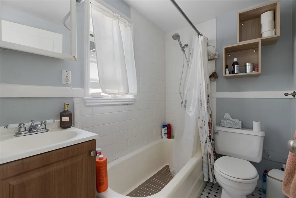 35 Alpine St, West Cambridge