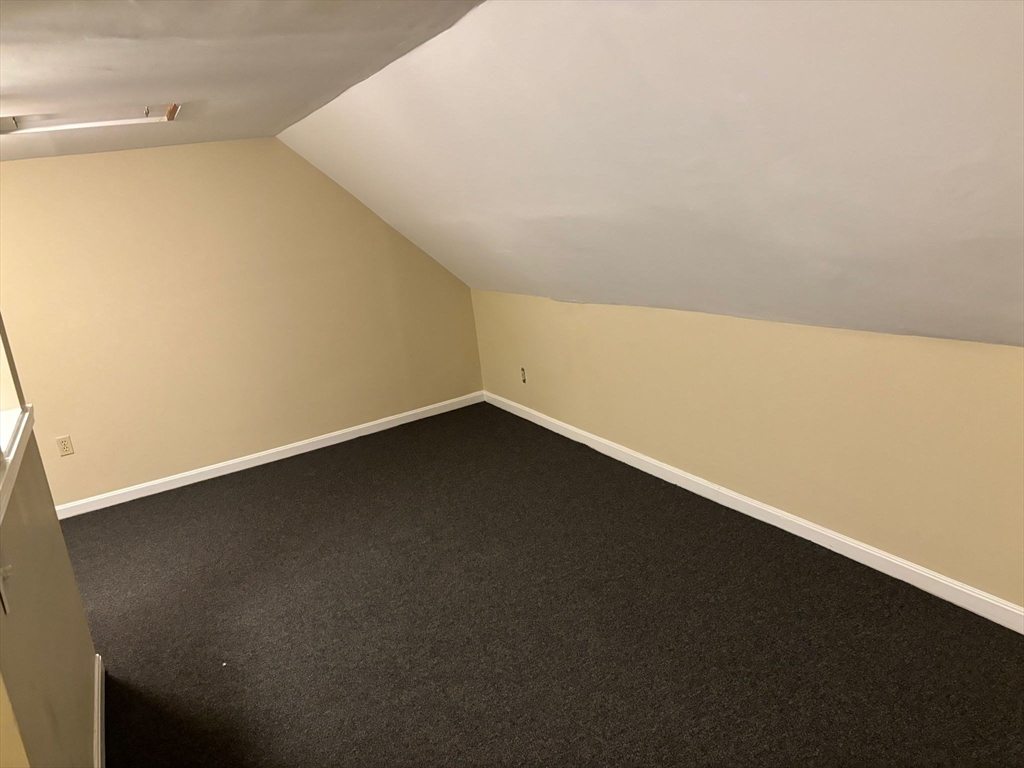 714 Truman Hwy, Hyde Park