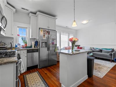 78 Bowdoin St, South Medford