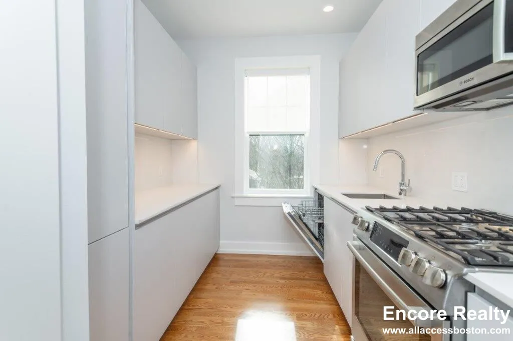 16 Forest St, Baldwin