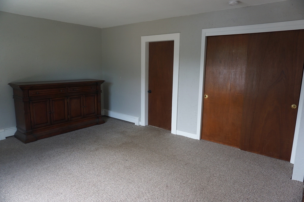 64 Mill St, Pepperell