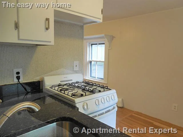 10 Smith Ave, Ward Two