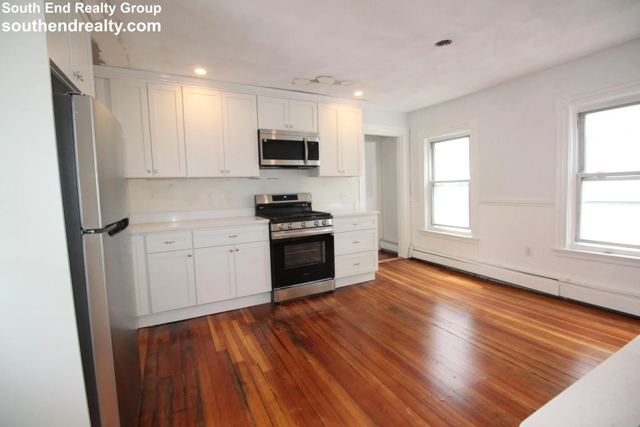 12 Albion Pl, Medford Street / The Neck