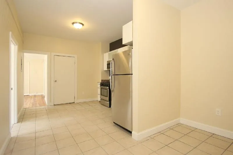 114 Everett St, East Boston