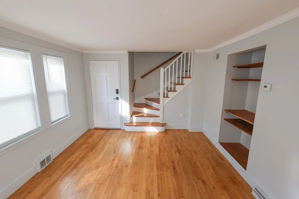 15 Ridgeview Ave, Mattapan