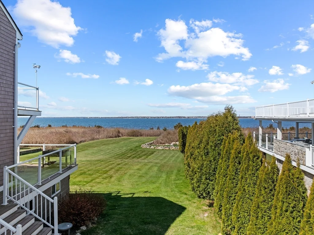 2 Windward Way, Sconticut Neck