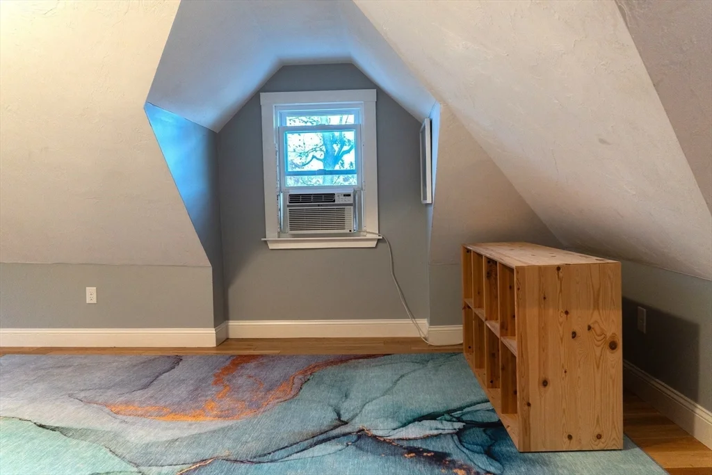 118 Newburg St, Roslindale