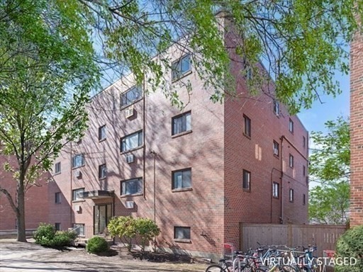 12 Riverside St, Watertown