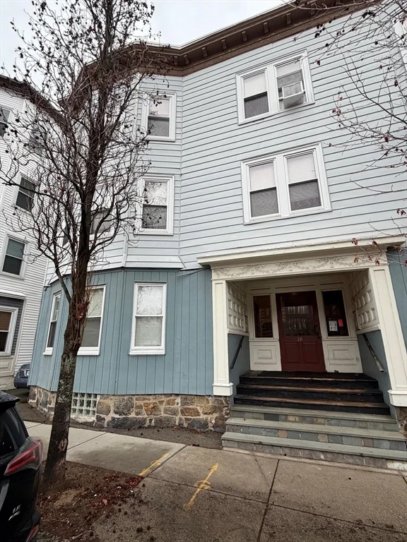 18 Homer St, Central Village