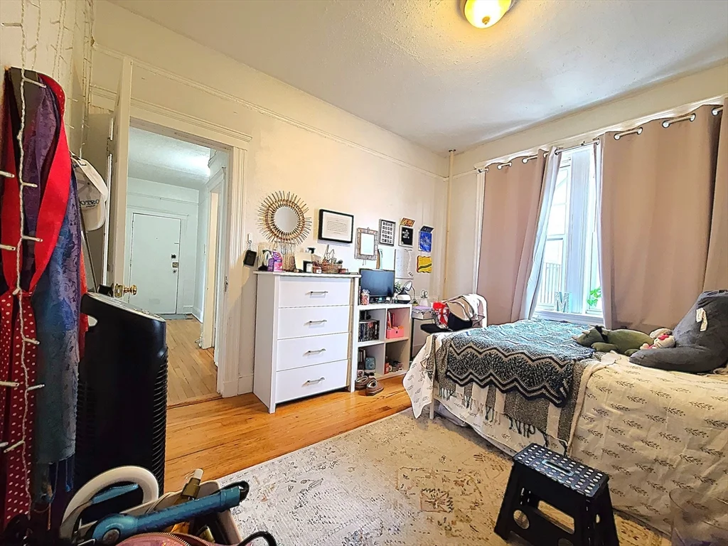 1691 Commonwealth Ave, Brighton