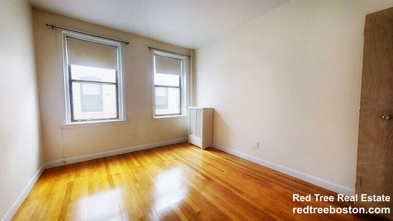 1131 Commonwealth Ave, Allston