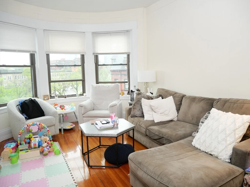 1390 Beacon, Coolidge Corner