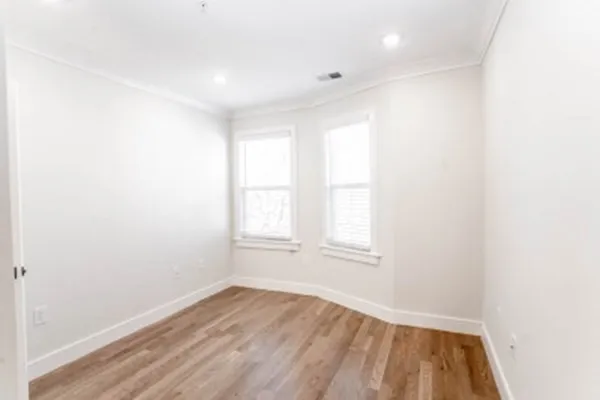 14 Atkins St, Oak Square