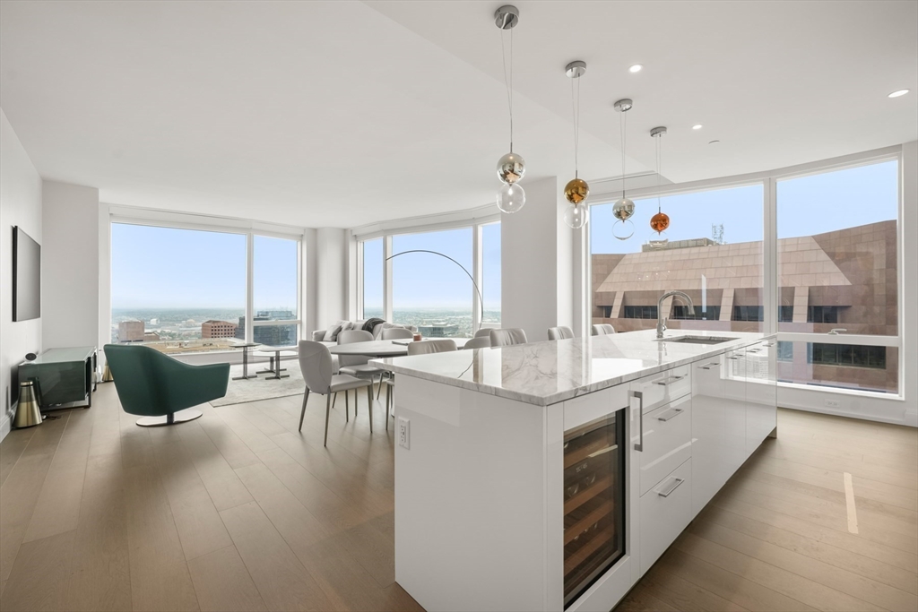 240 Devonshire St, Downtown