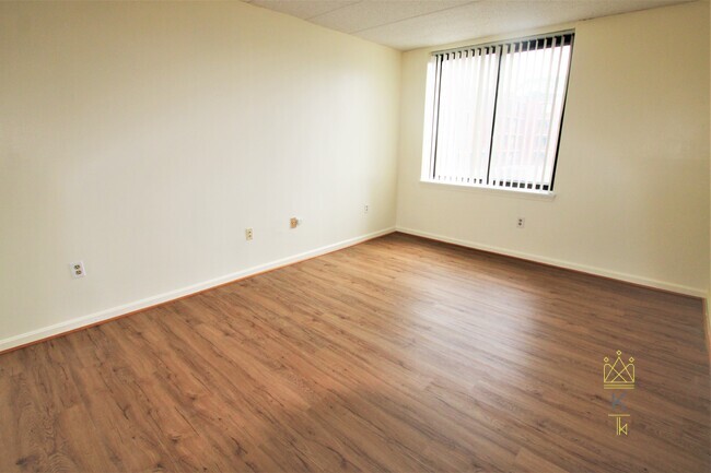 85 Brainerd Rd, Brighton