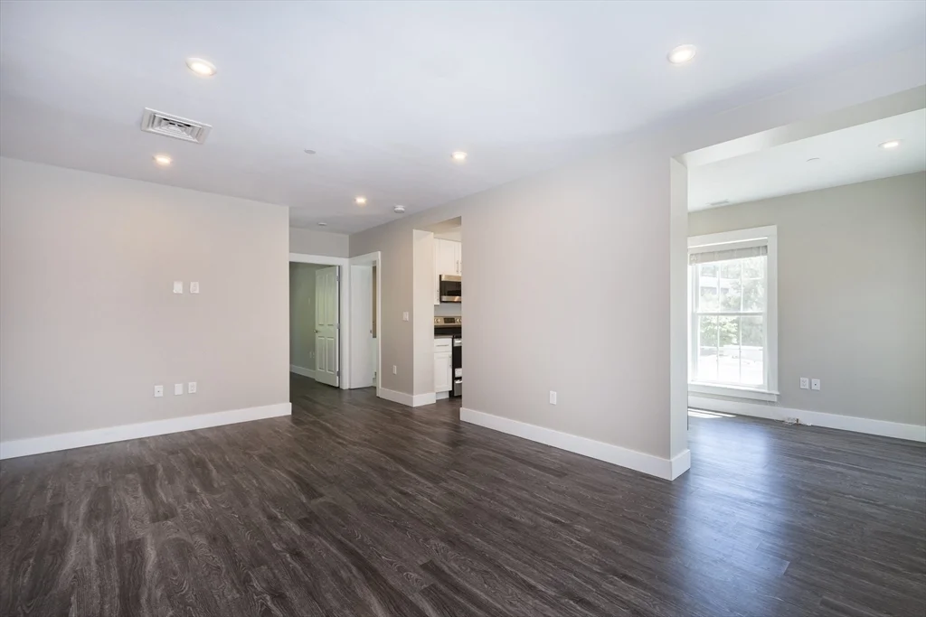 50 Country Way, Scituate