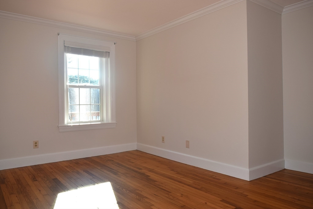 178 Main St, Westford