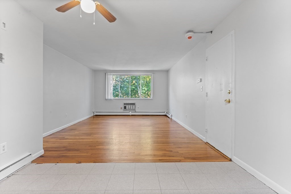 580 Cummins Highway, Mattapan