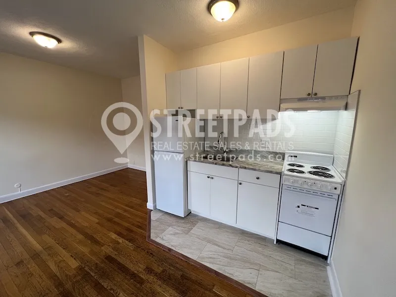 172 North Beacon St, Brighton