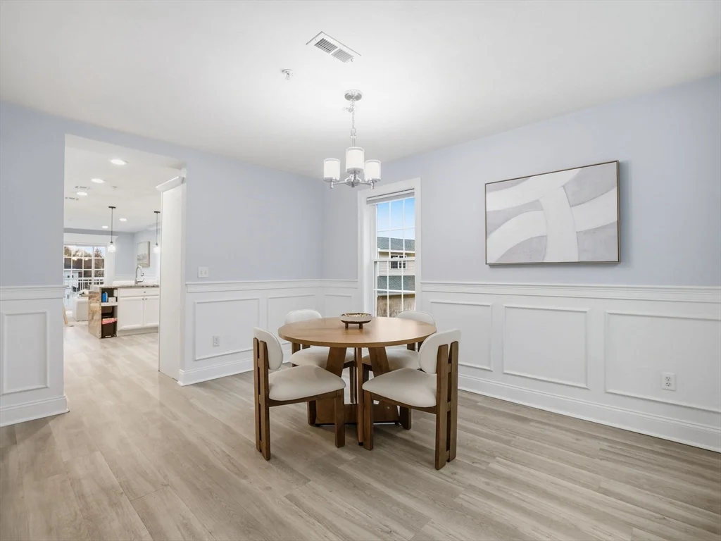 89 West Main, Northborough