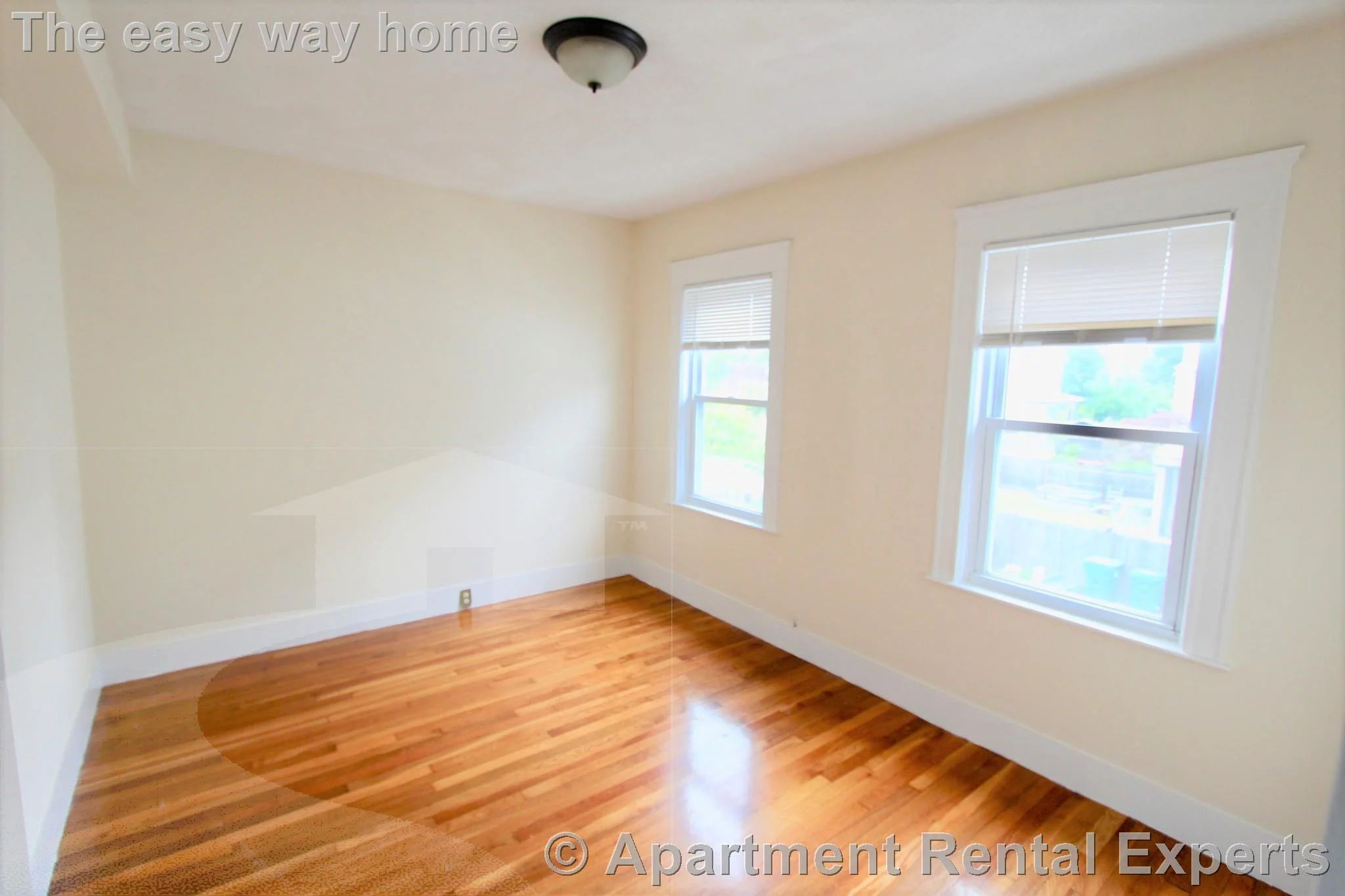 15 Taylor St, Tufts