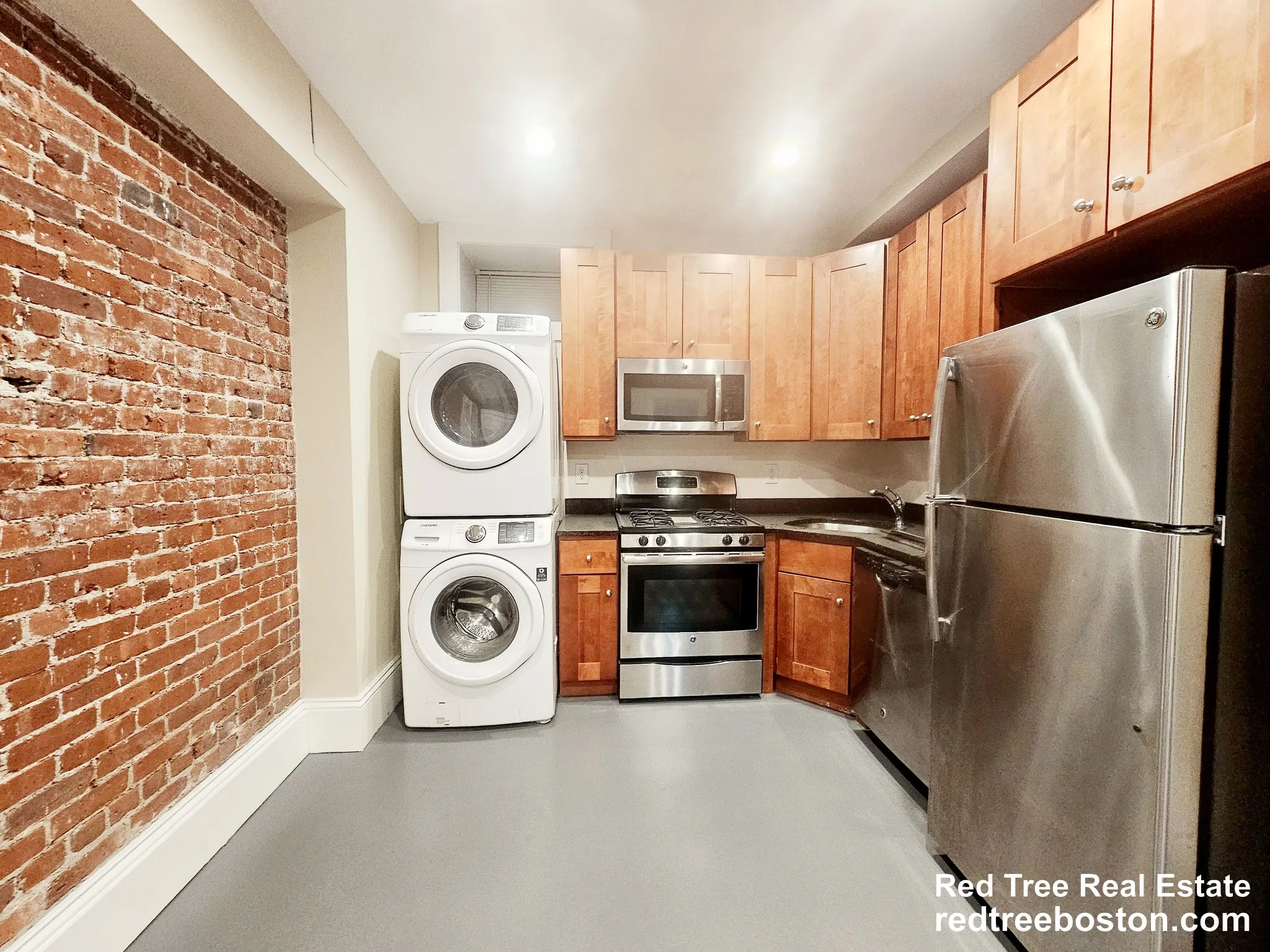 36 High St, Brookline