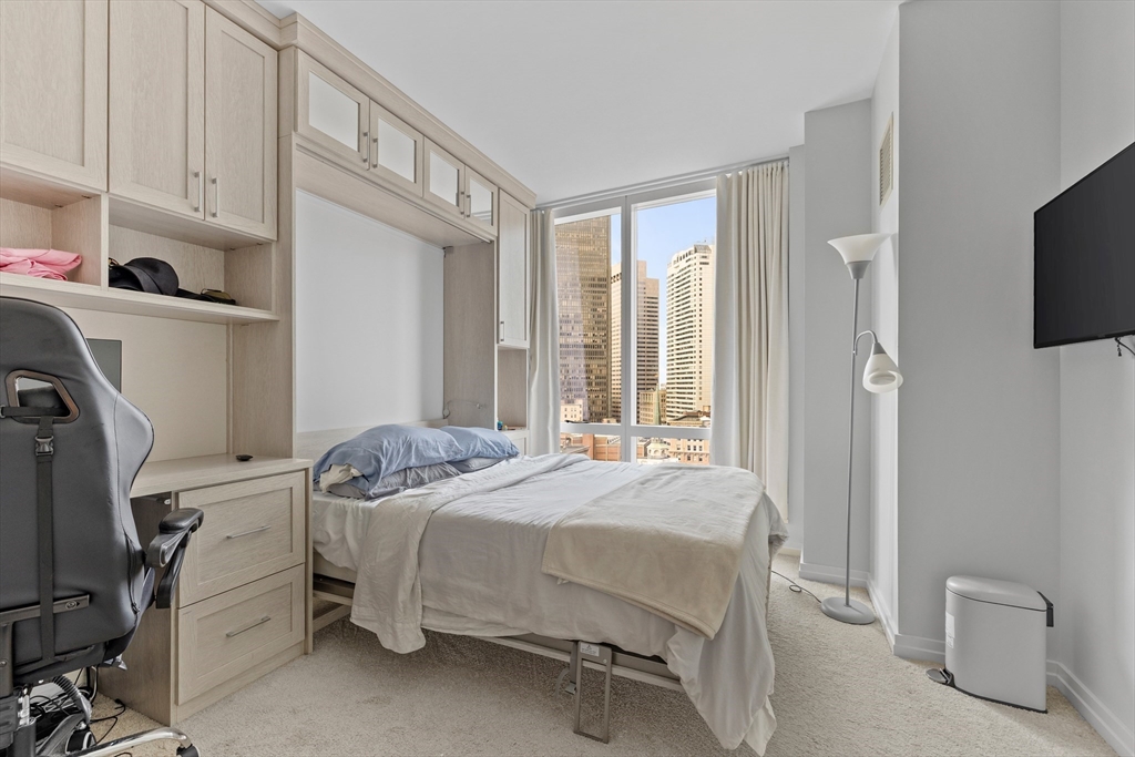 1 Franklin St, Midtown