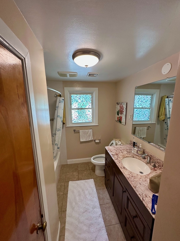 57 Maurice St, Medford