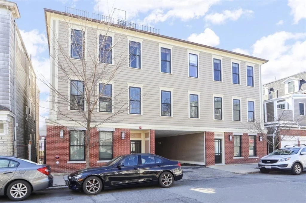 525 E 7th St, South Boston