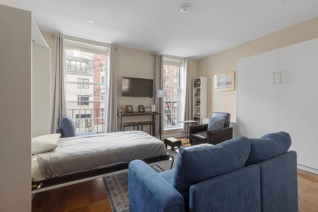 21 Bowdoin St, Beacon Hill