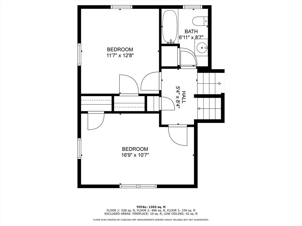 45 Maiden Ln, Wayland