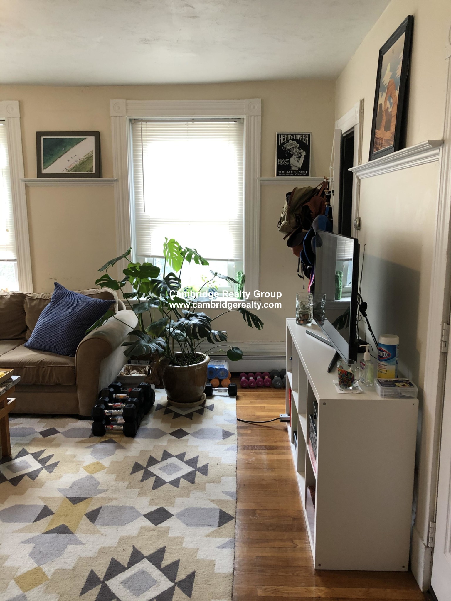 41 Crescent St, Medford Street / The Neck