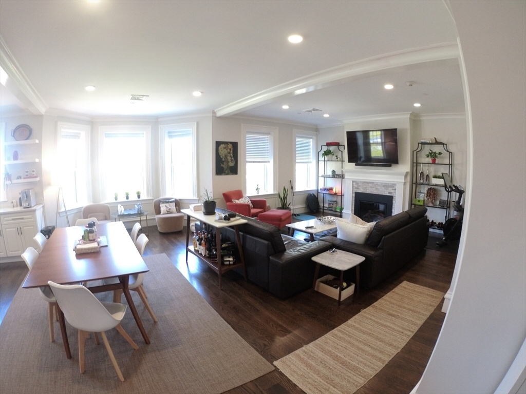 11 Alton Pl, Coolidge Corner