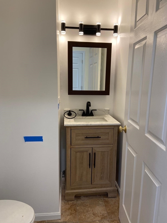 5 Eagle Dr, Shrewsbury