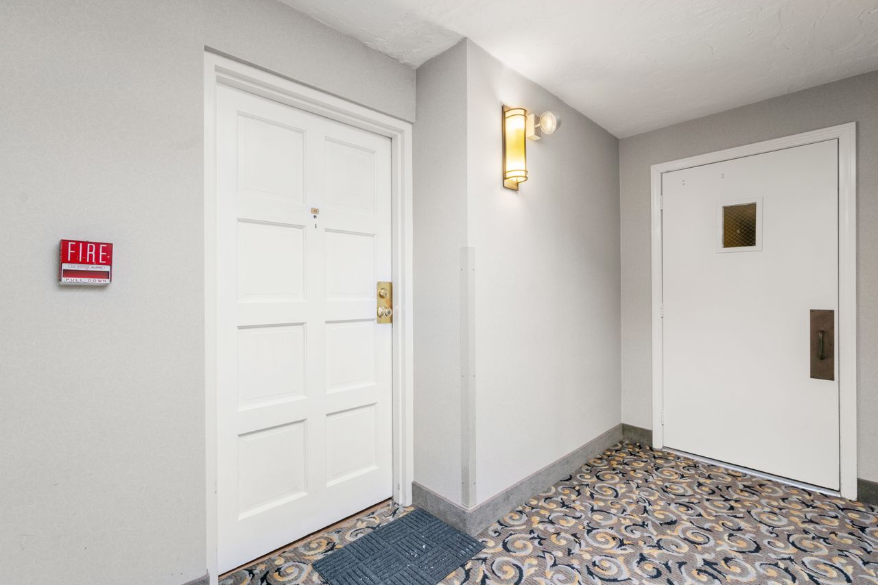 16 Winter St, Waltham