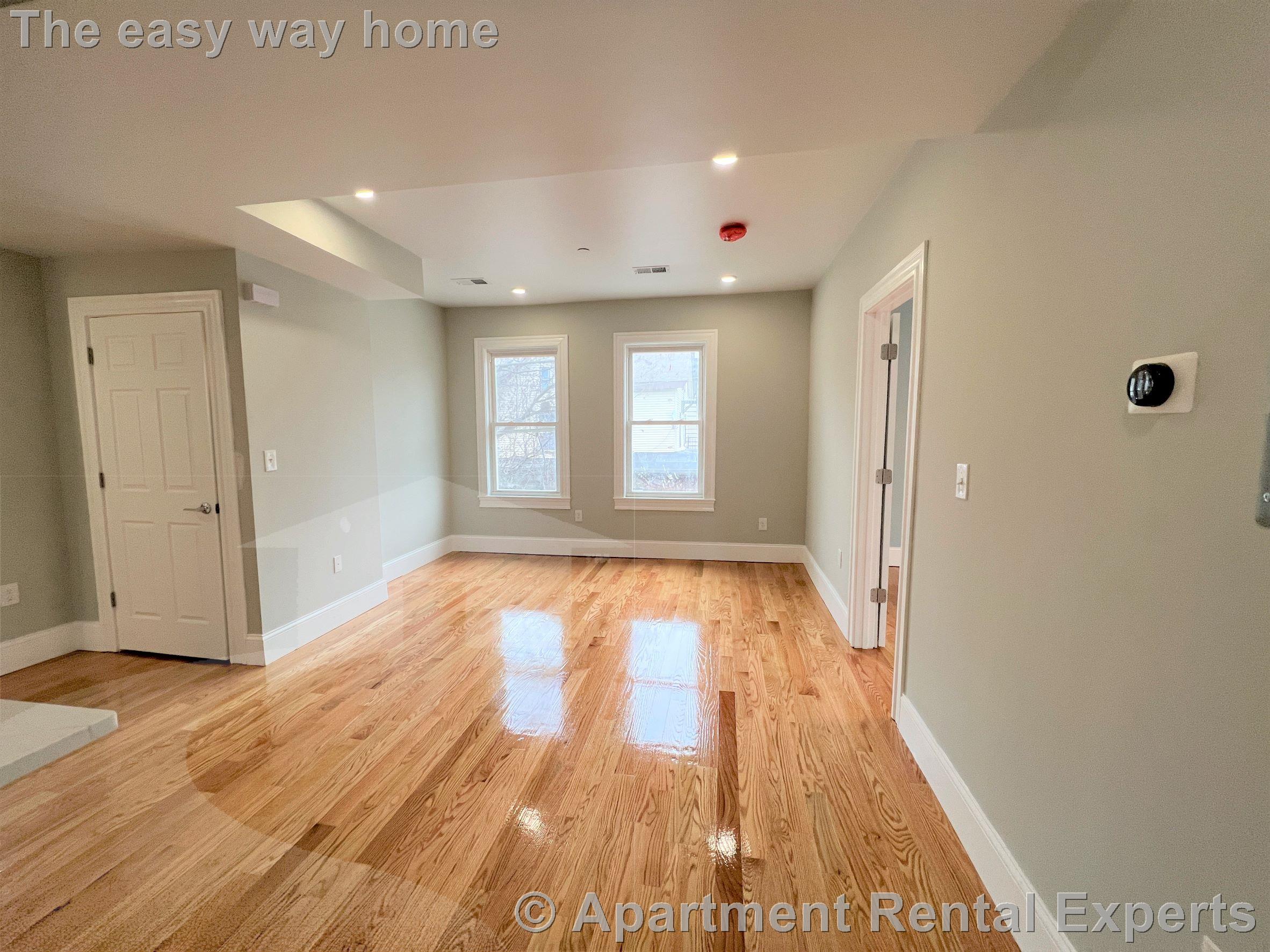71 Pearl St, Sullivan Square