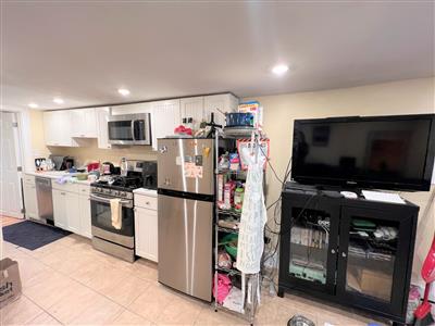 61 Walden St, Neighborhood Nine