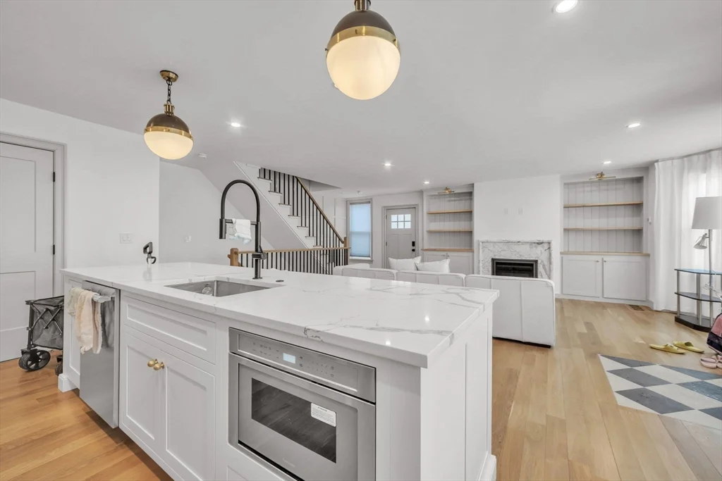 20 Fairmont St, Cambridgeport